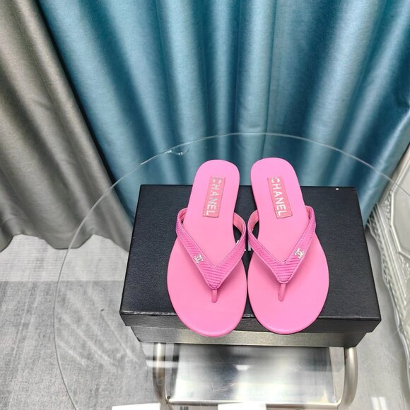 Chanel flip flop sandals - Picture 1 of 9